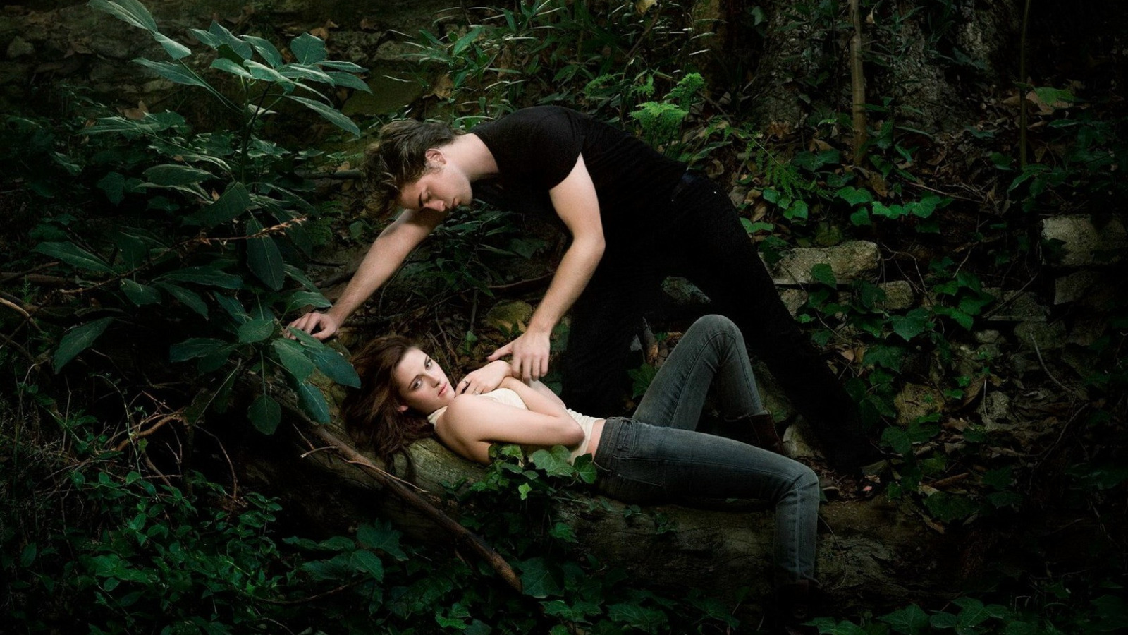 Фото секс в лесу с рыжей и автослесарем