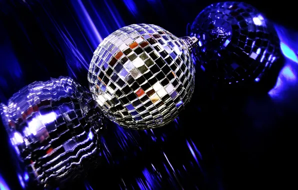 Picture reflection, music, ball, disco