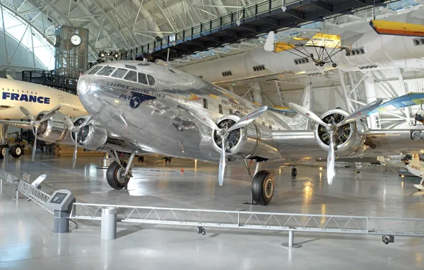 Picture the plane, hangar, Museum, Boeing-307, Stratoliner