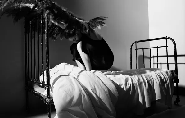 Picture pose, bed, wings, feathers, actress, photographer, bed, black and white, journal, Noomi Rapace, Noomi Rapace, …
