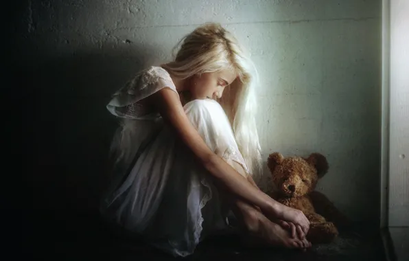 Picture sadness, girl, toy, bear, TJ Drysdale