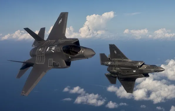 Picture UNITED STATES AIR FORCE, F-35, In the air, The two fighters, Unobtrusive, The fifth generation …