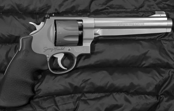 Picture american, revolver, Massachusetts, S&amp;W, performace center, made in USA, high impact, Smith &amp; Wesson 686 …