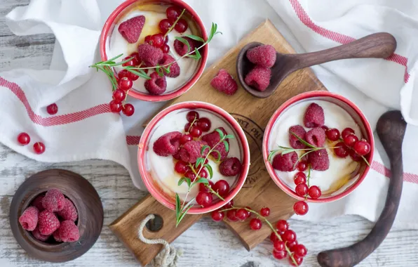 Picture berries, raspberry, yogurt, red currant