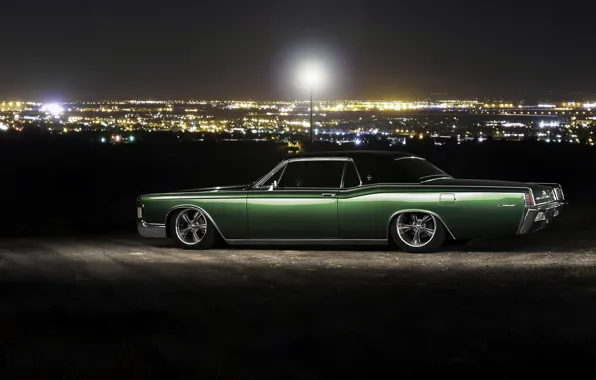 Picture car, night, lincoln continental