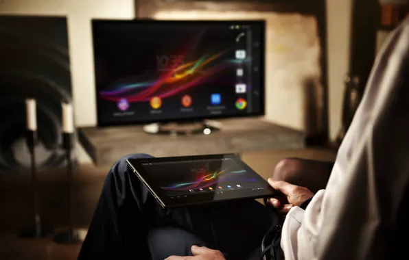 Picture TV, male, tablet, android, sony, xperia tablet z
