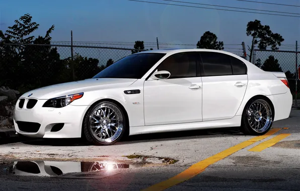 Picture road, white, markup, bmw, BMW, puddle, the fence, white, sedan, side view, e60, tinted