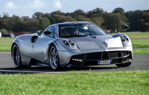 Picture supercar, Pagani, racing track, the front, Stig, The Stig, Pagani, To huayr, Wire