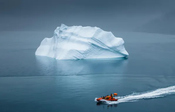 Picture iceberg, Greenland, lifeboat