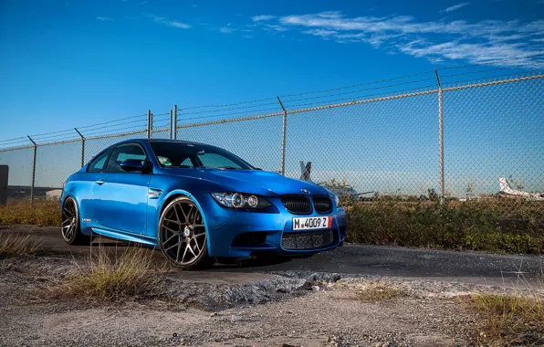 Picture the sky, clouds, blue, bmw, BMW, the fence, front view, blue, e92, daylight