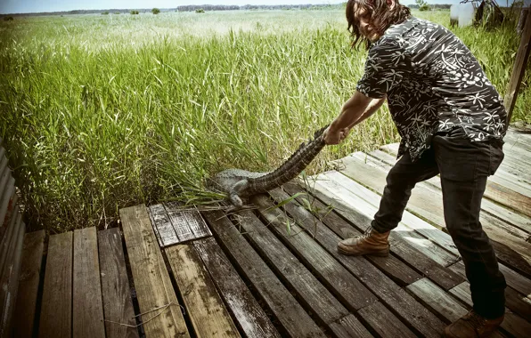 Picture grass, photo, Board, the situation, crocodile, tail, actor, bridges, Norman Reedus, Norman Reedus, Michael Muller, …