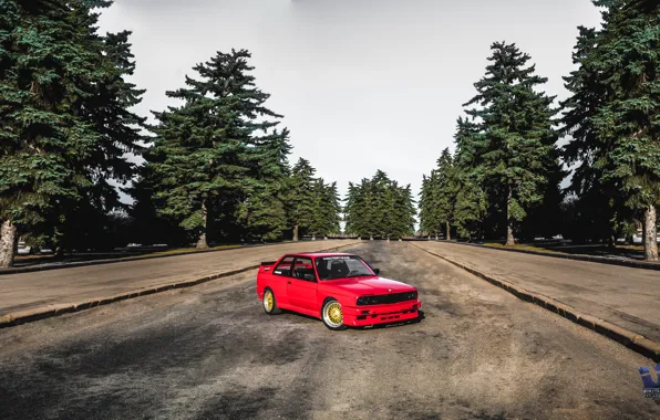 Picture bmw, red, power, good, russia, moscow, look, e30, stance, motorsport, ironhospital, mgu