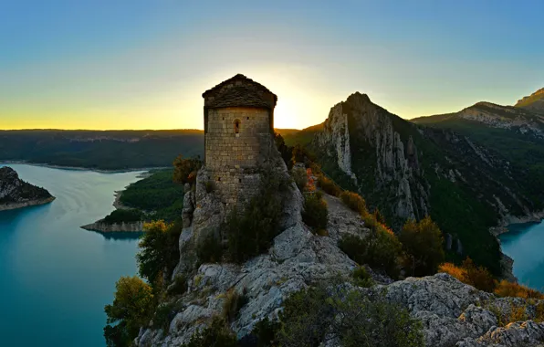 Picture sunset, mountains, stones, rocks, panorama, fortress, Spain, lake, Pertusa
