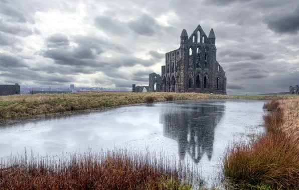Picture lake, castle, England, Whitby