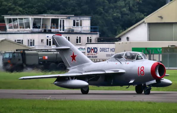 Picture fighter, Soviet, The MiG-15