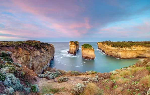 Picture Day breaks at Loch Ard Gorge, The Island Archway, Port Campbell National Park