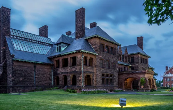 Picture house, lawn, the evening, lantern, USA, mansion, Minnesota, James J Hill House