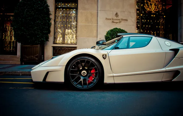 Picture Ferrari, white, supercar, enzo, front, hotel, gemballa