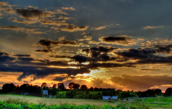 Picture the sun, clouds, HDR, village