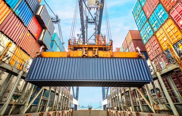 Picture port, export, conteiner, rigging to hoist, import