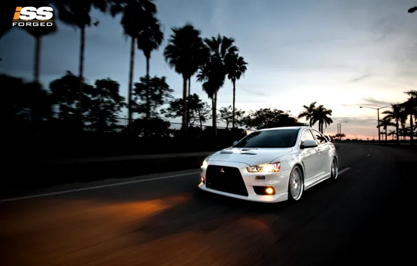 Picture road, machine, palm trees, sport, lights, speed, the evening, ISS, Mitsubishi Lancer
