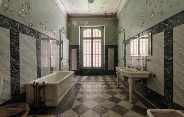 Picture window, bathroom, abandoned, mirror, tub, doors, decay, bathtub, sinks, master bathroom, faucets