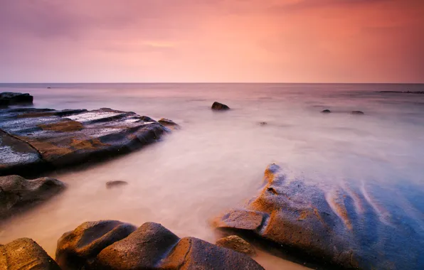 Picture stones, the ocean, dawn, horizon