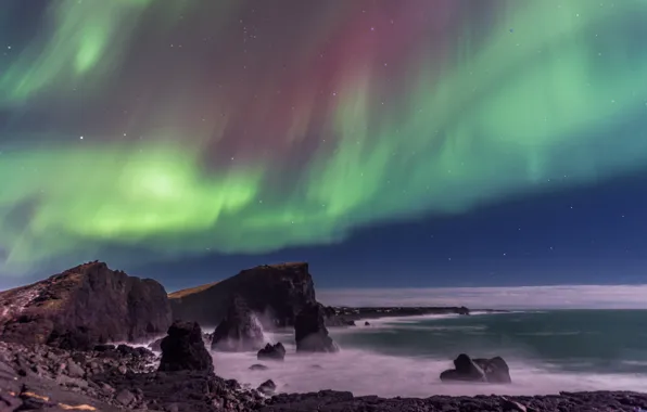 Picture the sky, stars, rocks, Northern lights, Iceland
