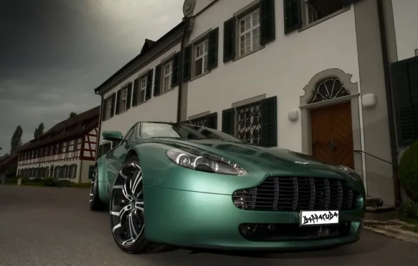 Picture martin, vantage, aston, front, angle