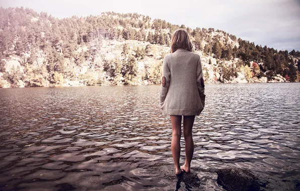 Picture girl, landscape, lake, sweater, barefoot, Maeliss