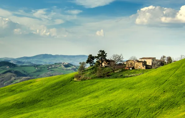 Picture the sky, grass, trees, mountains, house, Italy
