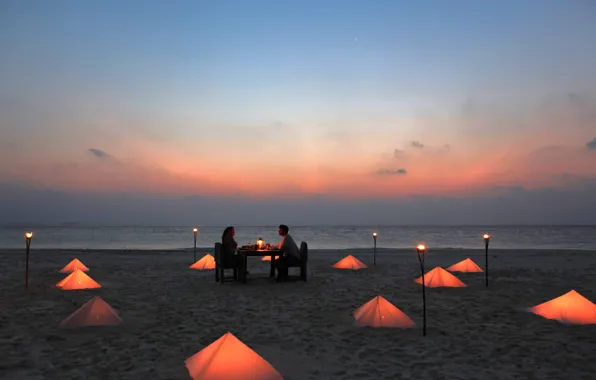 Picture beach, the ocean, romance, the evening, candles, pair, two, table, torches, dinner