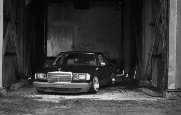 Picture Mercedes, Stance, W126