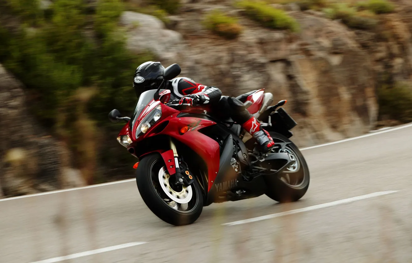 Photo wallpaper speed, track, yamaha, motorcycle