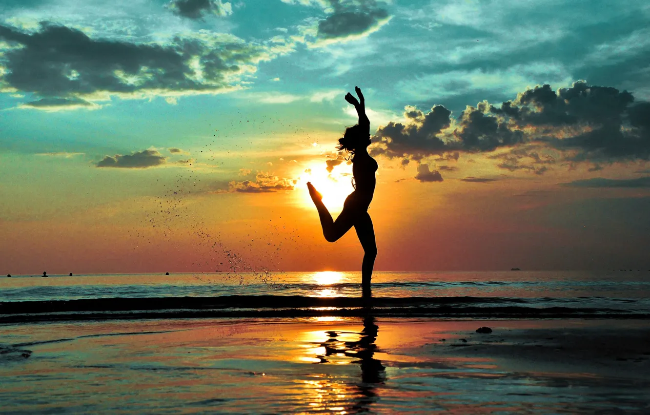 Photo wallpaper beach, girl, joy, silhouette, running