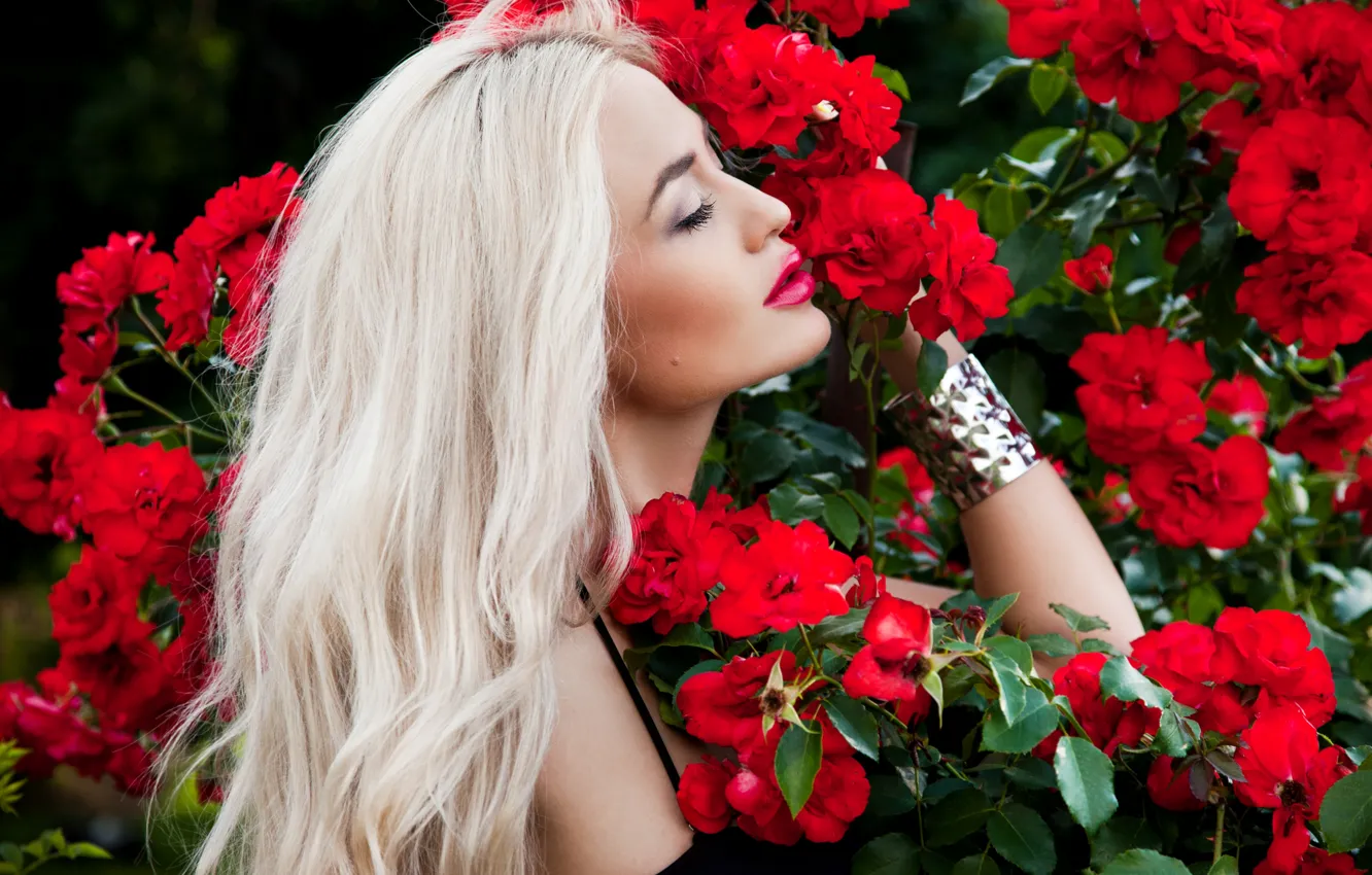 Wallpaper girl, flowers, face, roses, makeup, garden, hairstyle, blonde,  red, profile, the bushes images for desktop, section девушки - download