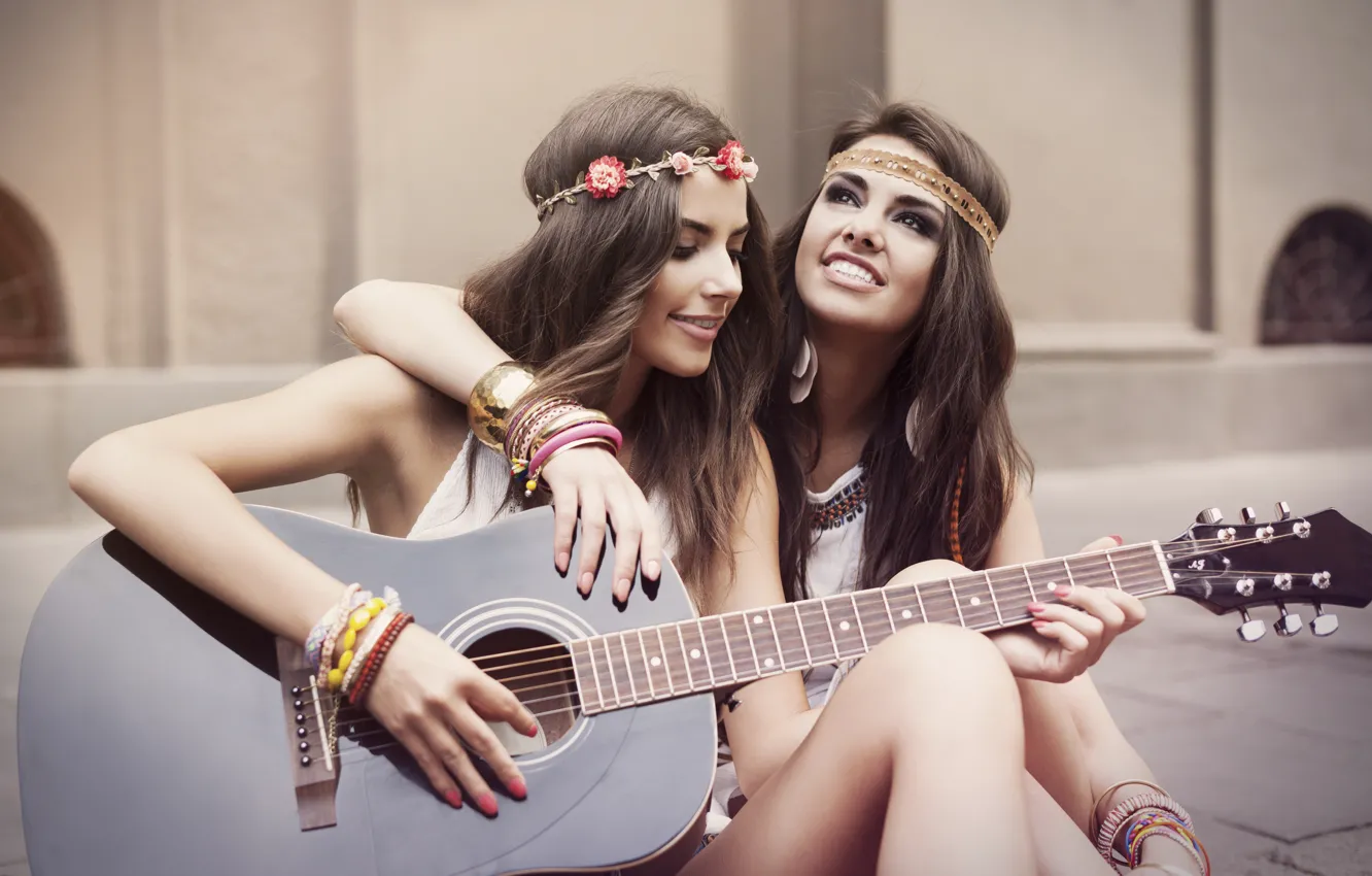 Photo wallpaper girls, guitar, friendship, smile, girlfriend