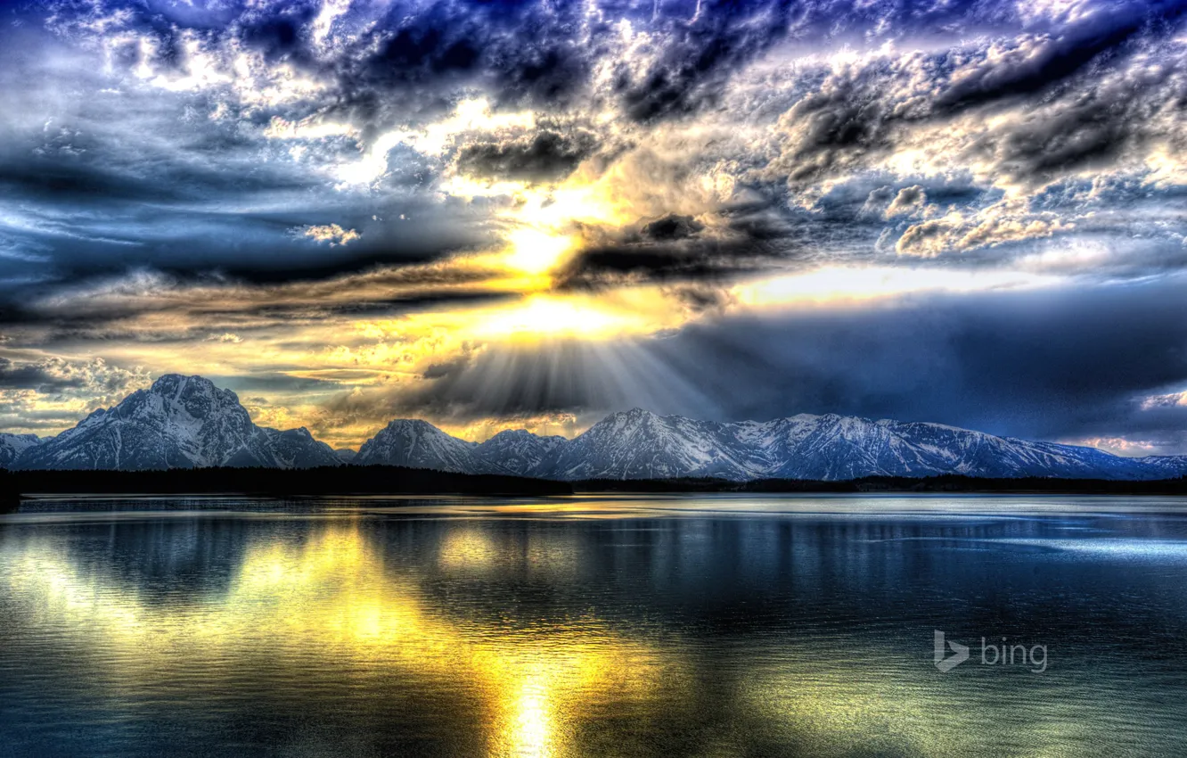 Photo wallpaper the sky, clouds, rays, mountains, lake, USA, Wyoming, Grand Teton National Park, Jackson Lake