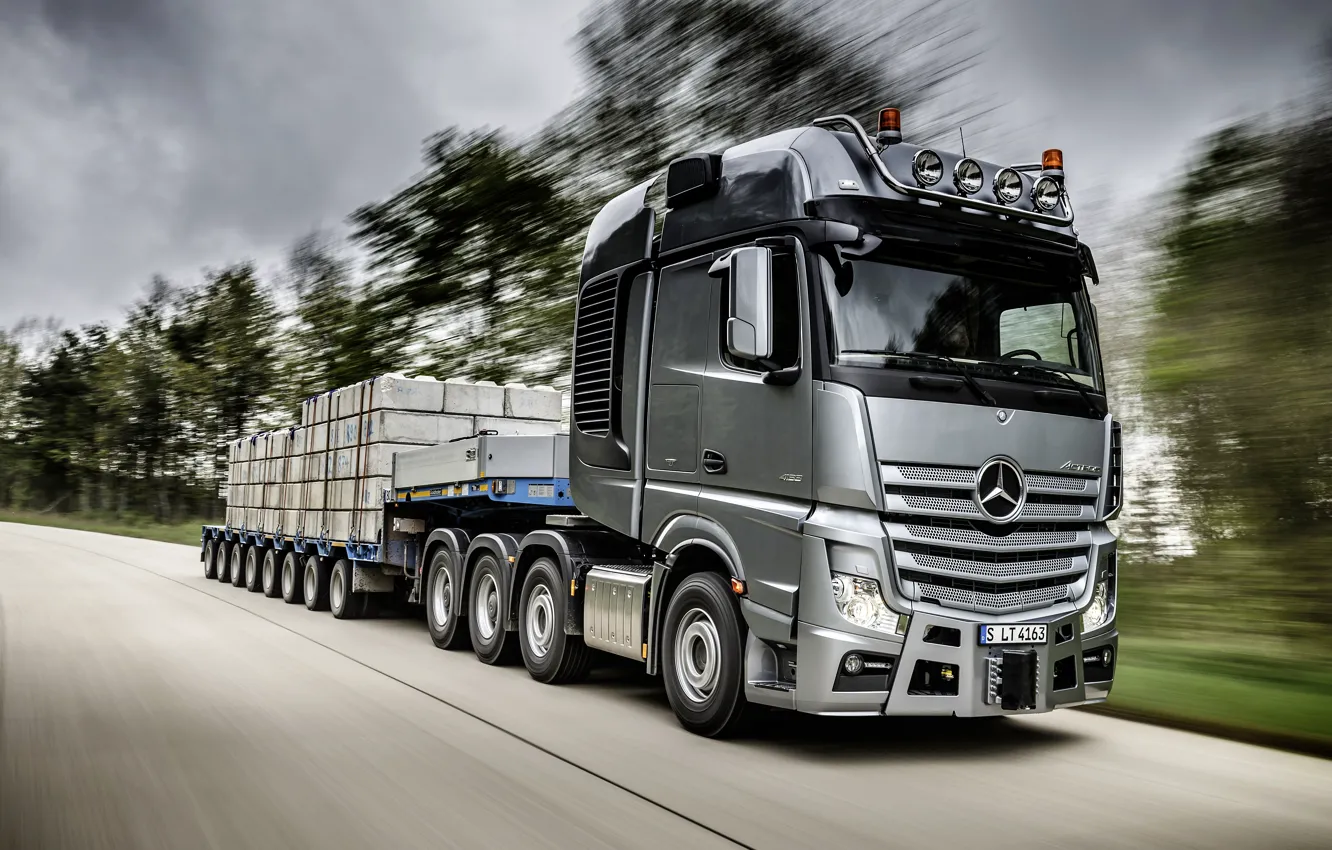 Photo wallpaper movement, speed, track, Mercedes, cargo, tractor, Actros