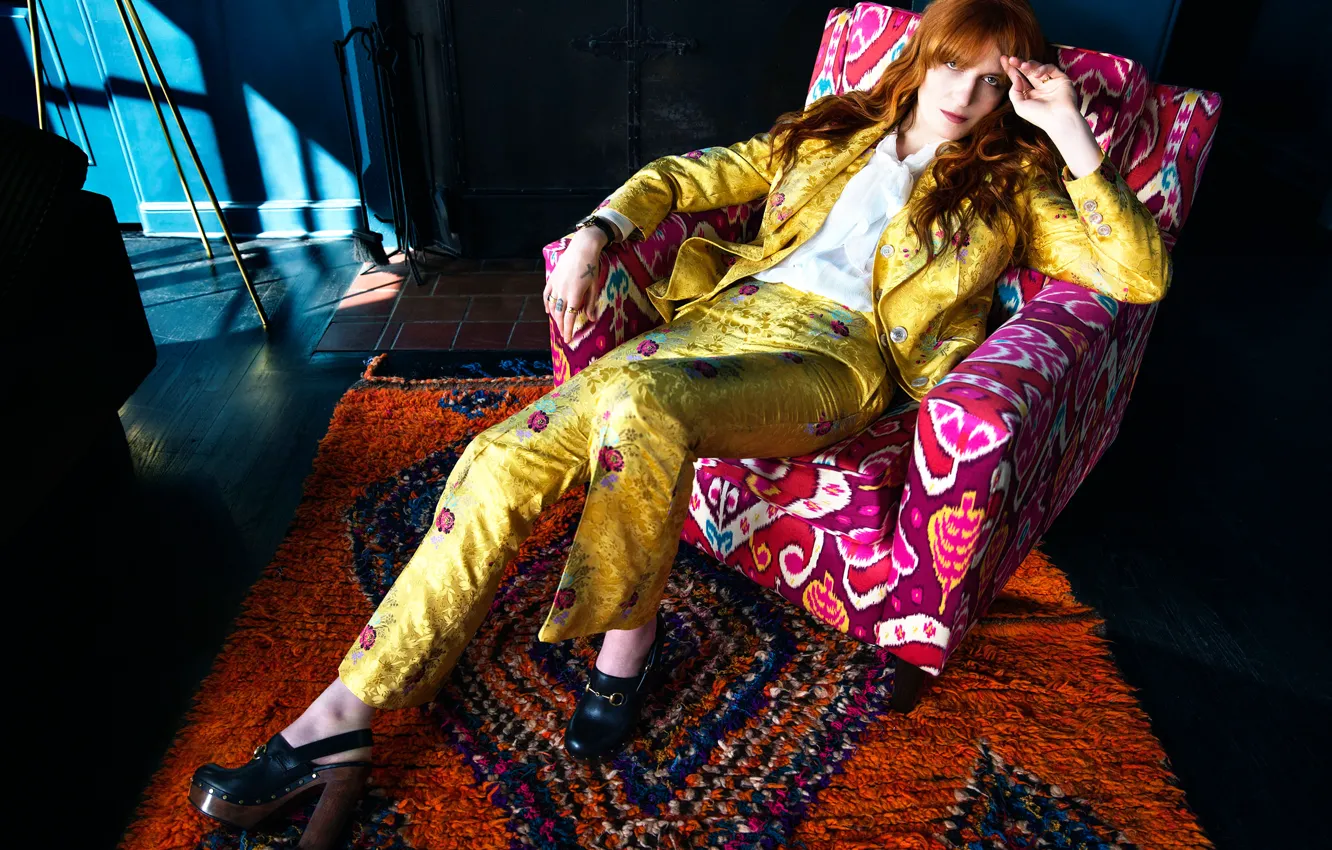 Wallpaper photoshoot, Vanity Fair, 2016, Florence Leontine Mary Welch ...
